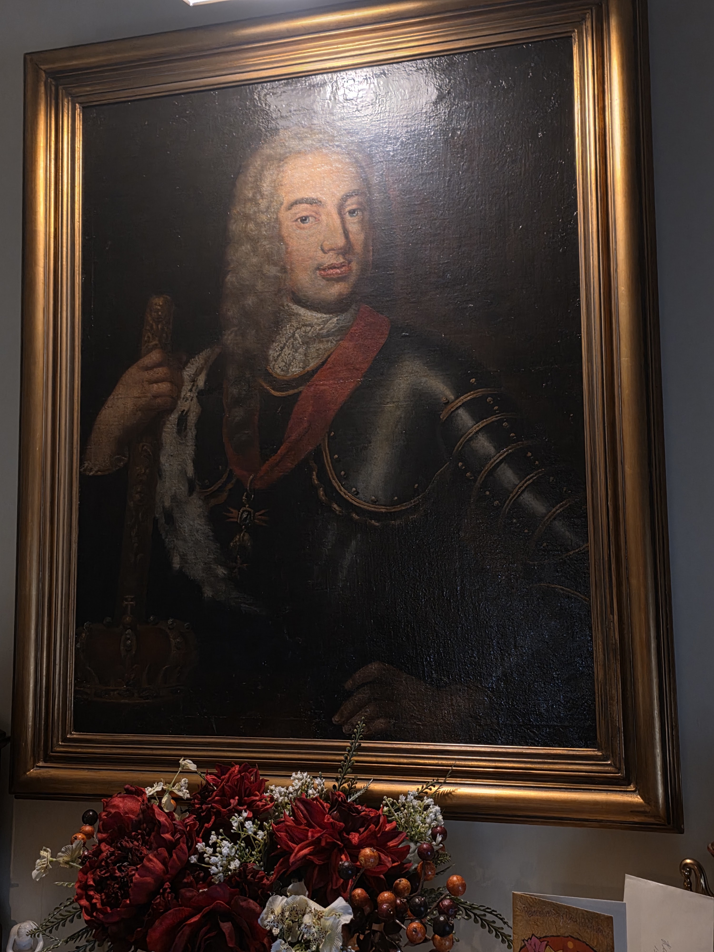 The Unkown King wearing his armor and medallion of his orders